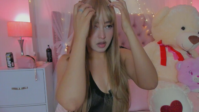 AlexandraWinterr's Streamate show and profile