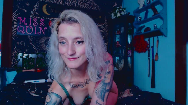 MissQuinCam's Streamate show and profile