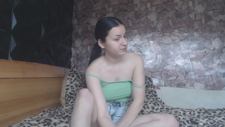 SELYINA's Streamate show and profile