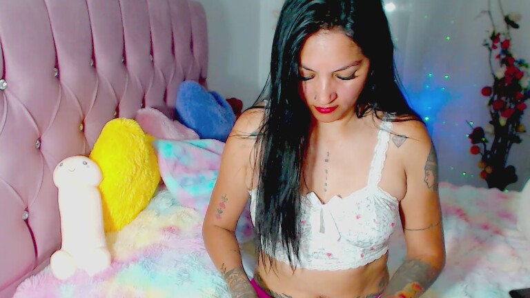 ChristalMoon's Streamate show and profile