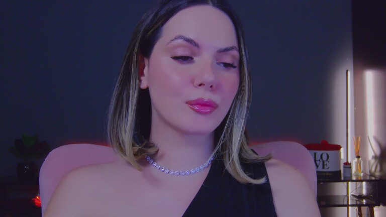 RavenRue's Streamate show and profile