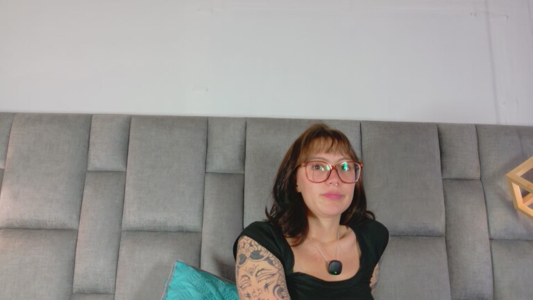 Isabella_Stewart's Streamate show and profile