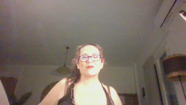 KinkyCorina's Streamate show and profile