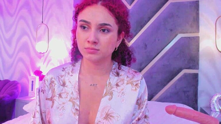 HollyJhonson's Streamate show and profile