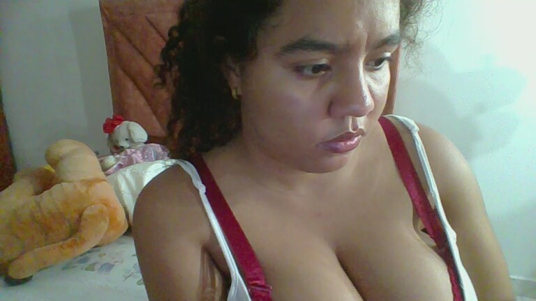 Lauradani's Streamate show and profile