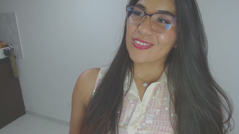 LunaDumont's Streamate show and profile